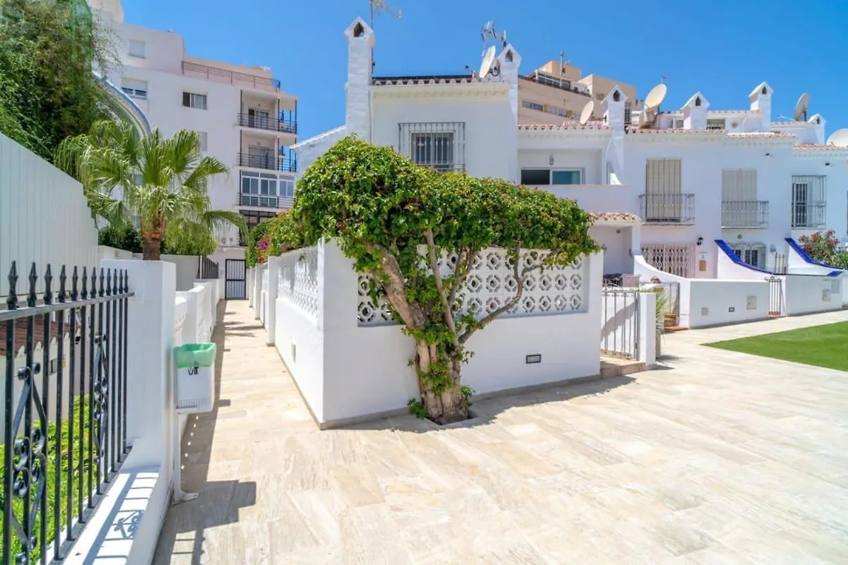 Bellavista 1 Villa Nerja 0*,